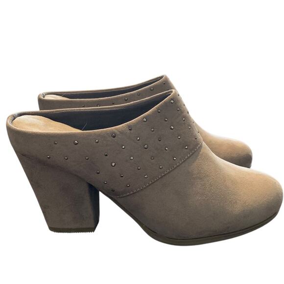 Joan Boyce Mules Women's Size 6 Velour Sparkle Maize 3" Heel Cushion Memory Foam - Picture 1 of 7